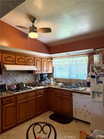 1245 Ross, Pomona, CA 91767