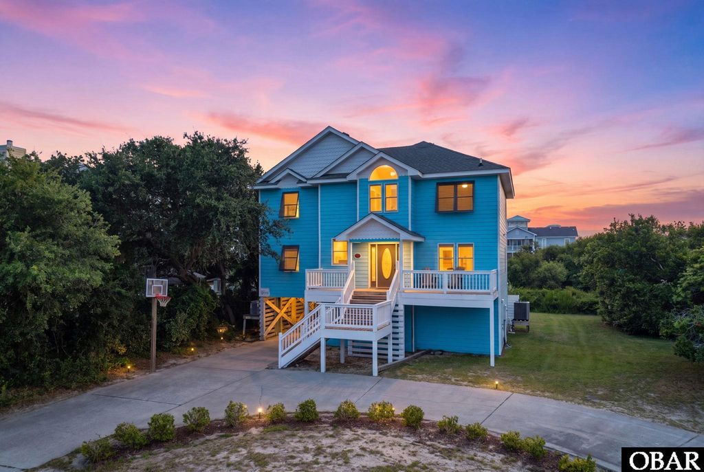 Image 2 of property listing at 987 Whalehead Drive Lot 29, Corolla, NC 27927