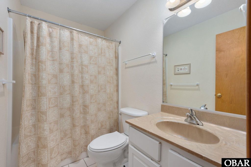 Image 16 of property listing at 987 Whalehead Drive Lot 29, Corolla, NC 27927