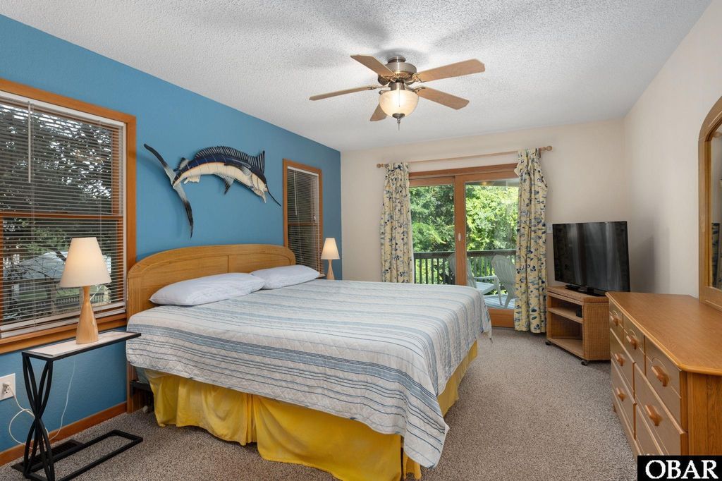 Image 21 of property listing at 987 Whalehead Drive Lot 29, Corolla, NC 27927