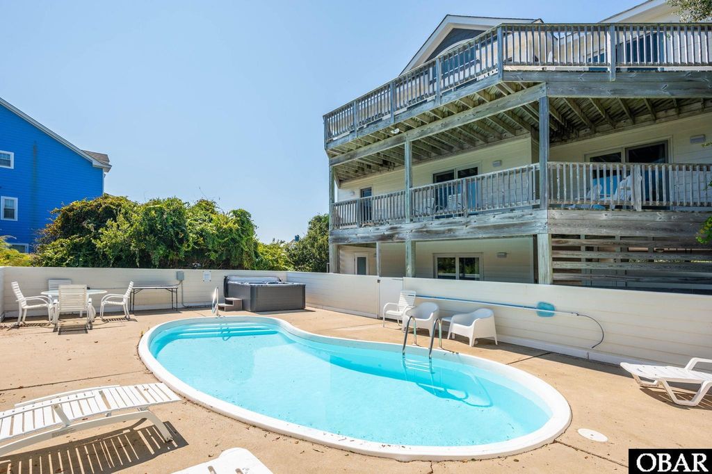 Image 28 of property listing at 987 Whalehead Drive Lot 29, Corolla, NC 27927
