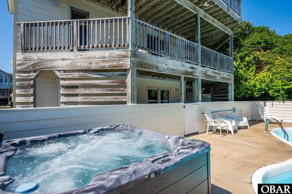 Image 29 of property listing at 987 Whalehead Drive Lot 29, Corolla, NC 27927