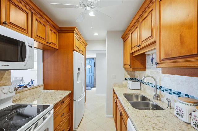 500 PARK BOULEVARD S 127, Venice, FL 34285