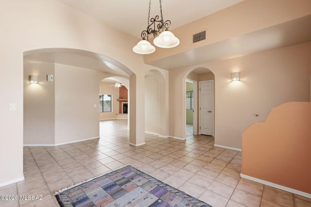 1610 N Debra Sue Place, Tucson, AZ 85715