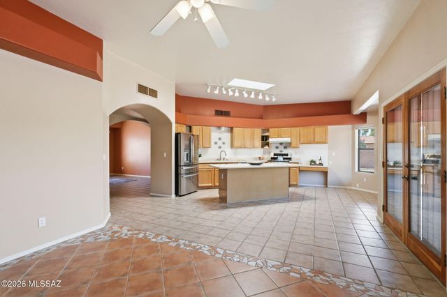 1610 N Debra Sue Place, Tucson, AZ 85715