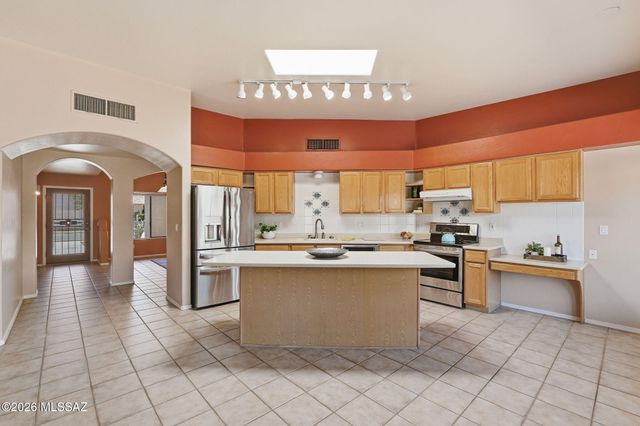 1610 N Debra Sue Place, Tucson, AZ 85715