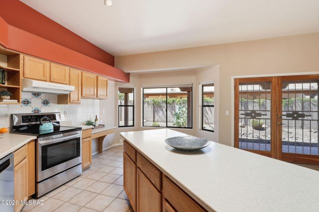 1610 N Debra Sue Place, Tucson, AZ 85715
