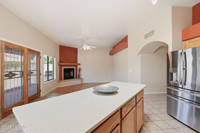 1610 N Debra Sue Place, Tucson, AZ 85715