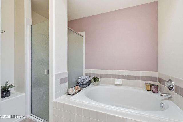 1610 N Debra Sue Place, Tucson, AZ 85715