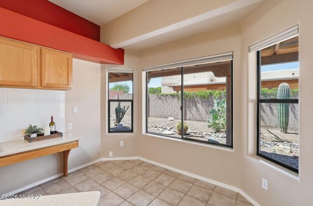 1610 N Debra Sue Place, Tucson, AZ 85715