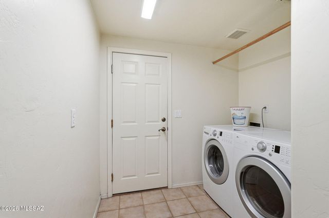 1610 N Debra Sue Place, Tucson, AZ 85715