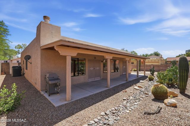 1610 N Debra Sue Place, Tucson, AZ 85715
