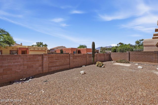 1610 N Debra Sue Place, Tucson, AZ 85715