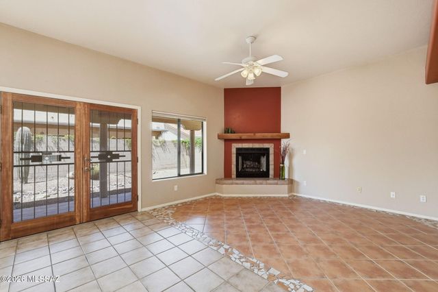 1610 N Debra Sue Place, Tucson, AZ 85715