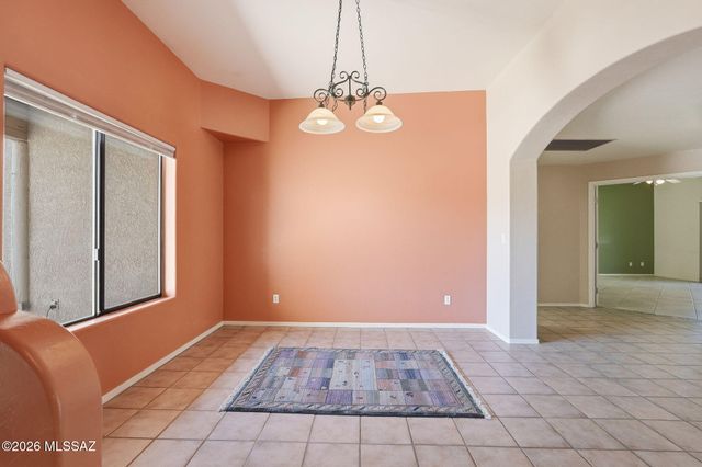 1610 N Debra Sue Place, Tucson, AZ 85715