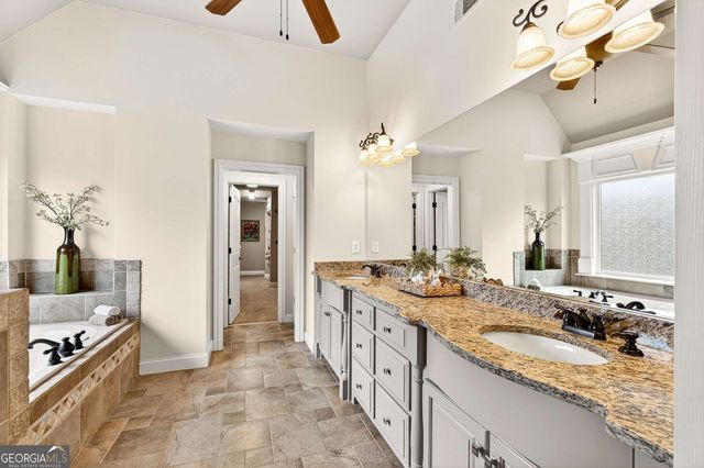 2370 Hopehaven Way, Hoschton, GA 30548