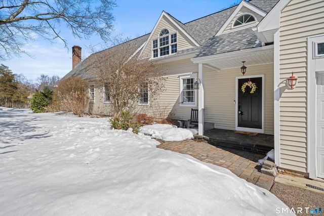 8 Hickory Court, Colchester, CT 06415