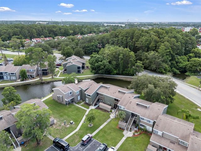 5850 PEREGRINE AVE C10, Orlando, FL 32819