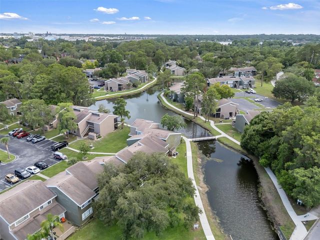 5850 PEREGRINE AVE C10, Orlando, FL 32819