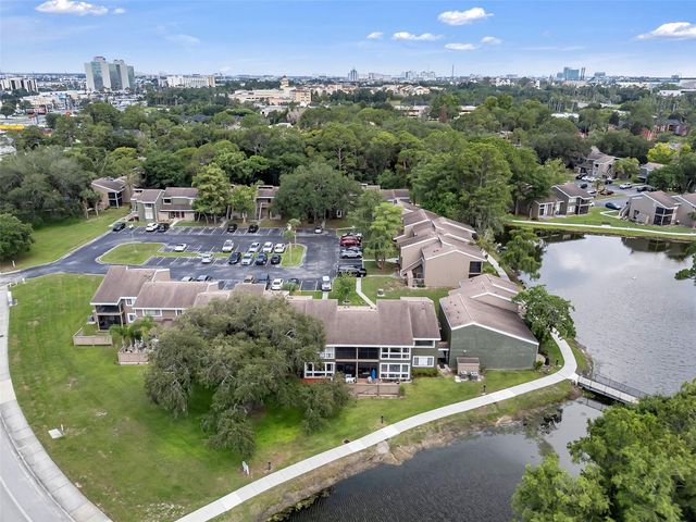 5850 PEREGRINE AVE C10, Orlando, FL 32819