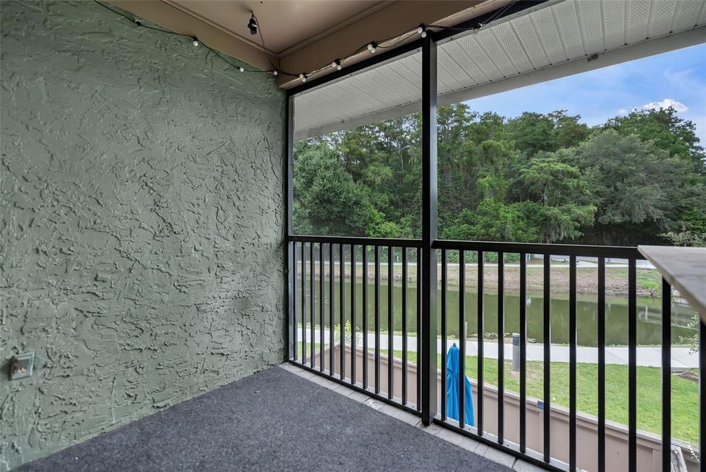 Image 18 of property listing at 5850 PEREGRINE AVE C10, Orlando, FL 32819