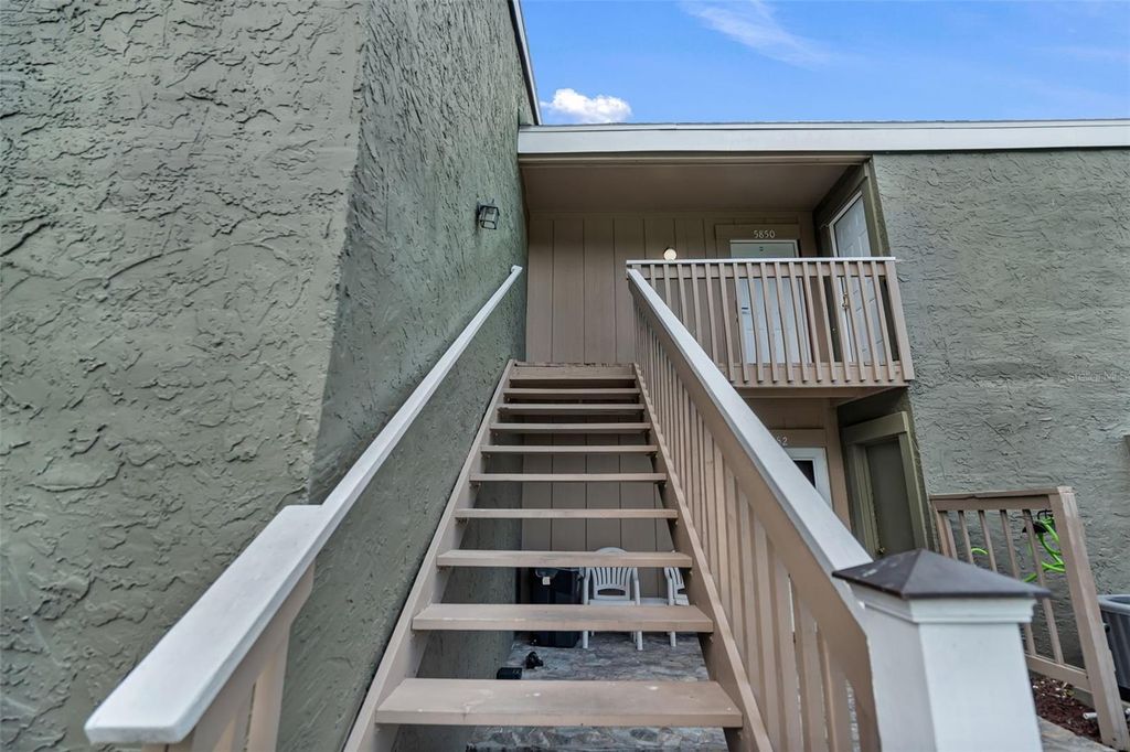 Image 29 of property listing at 5850 PEREGRINE AVE C10, Orlando, FL 32819