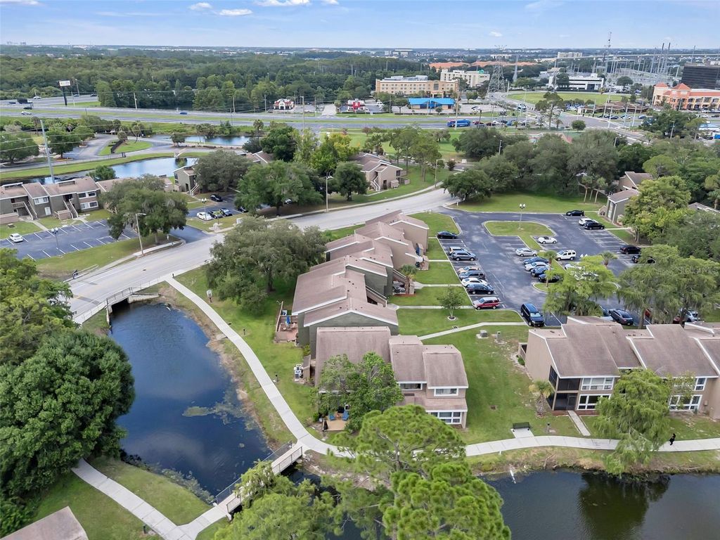 Image 42 of property listing at 5850 PEREGRINE AVE C10, Orlando, FL 32819