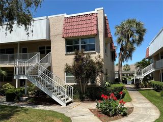 10032 65TH AVENUE N 14, St Petersburg, FL 33708