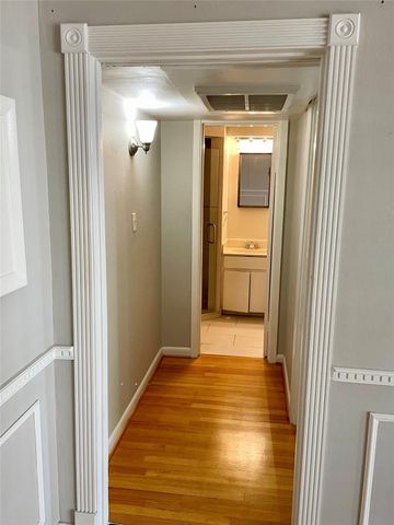 2625 Marilee Lane 2, Houston, TX 77057