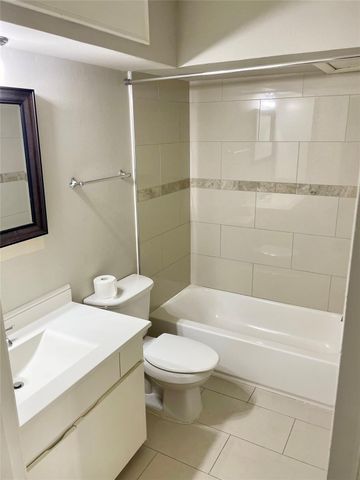 2625 Marilee Lane 2, Houston, TX 77057