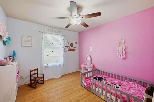 109 N Hickory Avenue, Denison, TX 75020