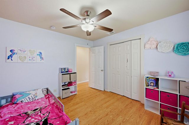 109 N Hickory Avenue, Denison, TX 75020