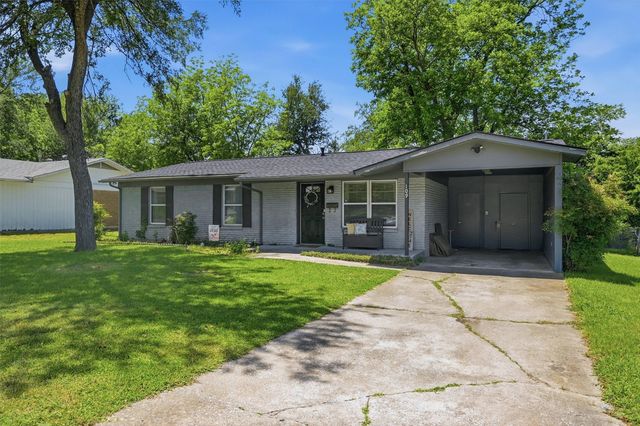 109 N Hickory Avenue, Denison, TX 75020