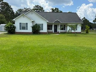 1157 Redfish Drive SE, Darien, GA 31305