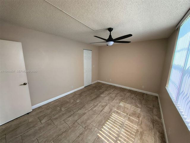 9230 Lagoon Place 310, Davie, FL 33324