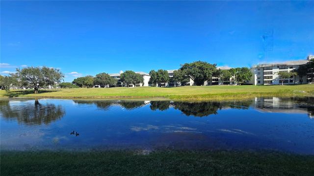 9230 Lagoon Place 310, Davie, FL 33324