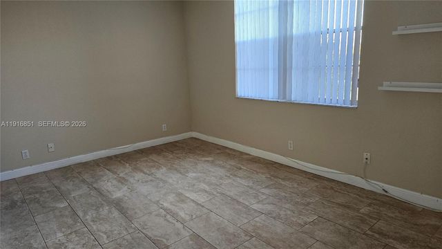 9230 Lagoon Place 310, Davie, FL 33324