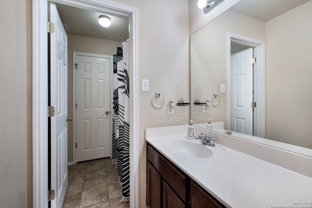 8654 Gavel Dr, Converse, TX 78109