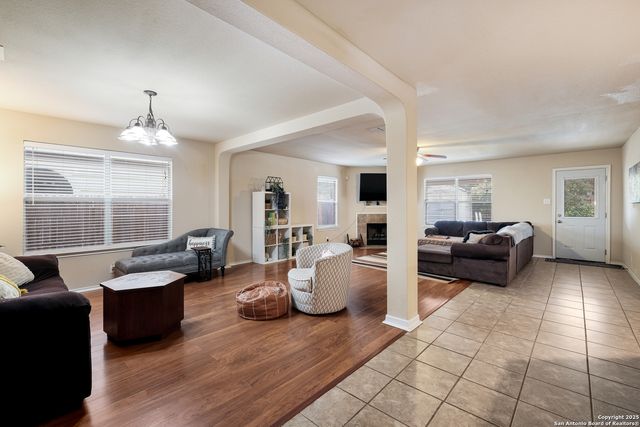 8654 Gavel Dr, Converse, TX 78109