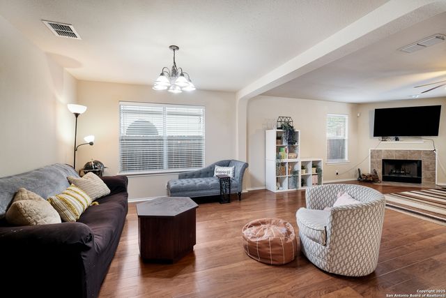 8654 Gavel Dr, Converse, TX 78109