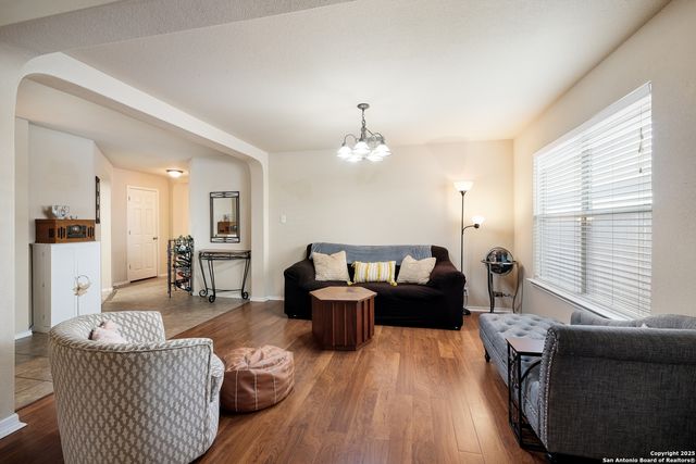 8654 Gavel Dr, Converse, TX 78109