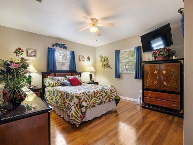 5915 SE HOLLY ROAD, Belleview, FL 34420