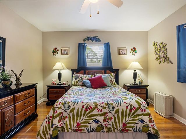 5915 SE HOLLY ROAD, Belleview, FL 34420