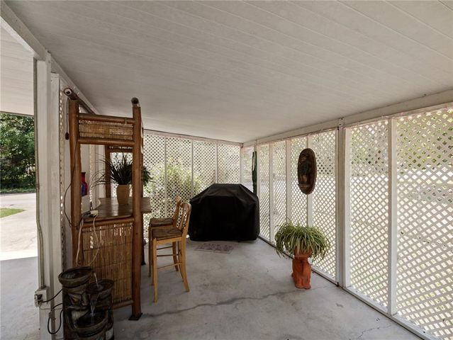 5915 SE HOLLY ROAD, Belleview, FL 34420