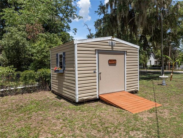 5915 SE HOLLY ROAD, Belleview, FL 34420