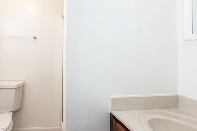 3905 Quartz LN, Virginia Beach, VA 23456