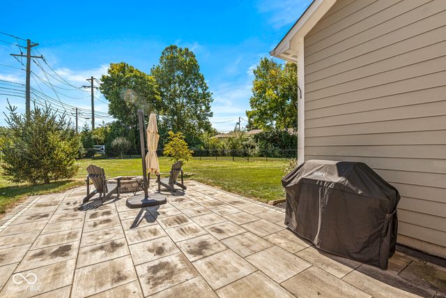 9627 Summerton Drive, Fishers, IN 46037