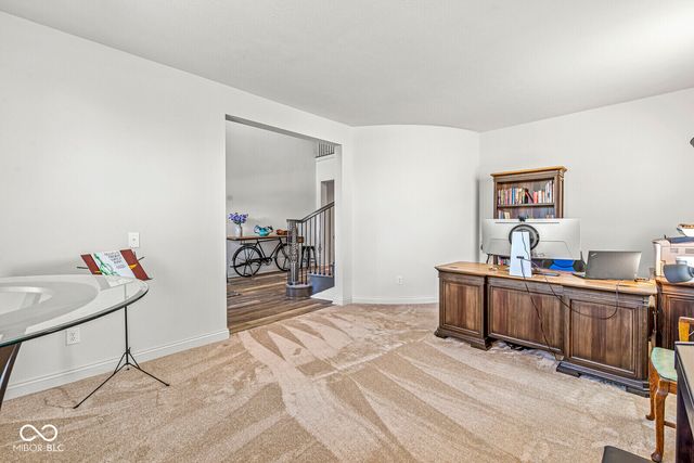 9627 Summerton Drive, Fishers, IN 46037