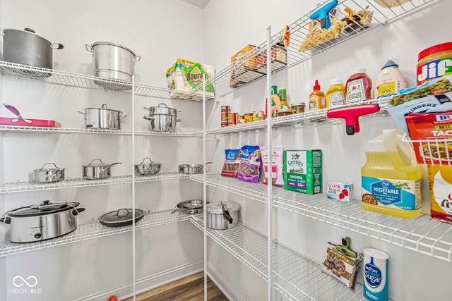 9627 Summerton Drive, Fishers, IN 46037