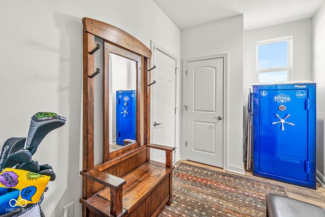 9627 Summerton Drive, Fishers, IN 46037